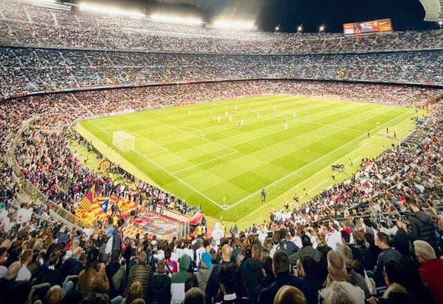 Imagem da noticia Protesto: torcida organizada promete arquibancada vazia em jogo do Barcelona