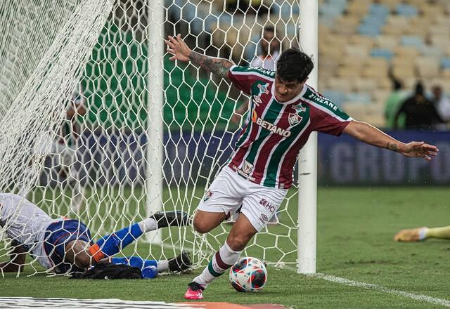 Imagem da noticia Cano encerra jejum, e Fluminense bate Audax-RJ pelo Carioca