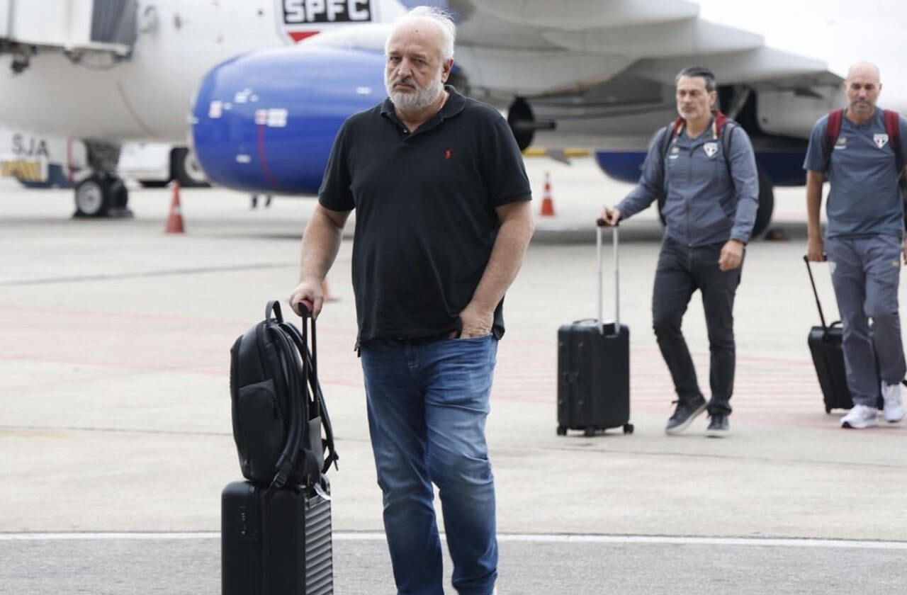 Imagem da noticia Carlos Belmonte e outros dois diretores deixam seus cargos no São Paulo