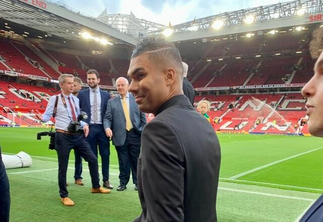Imagem da noticia Manchester United: Casemiro chega a Old Trafford para acompanhar clássico