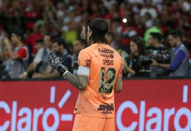 Imagem da noticia Após vice, Cássio exalta torcida do Corinthians: "Mereciam a conquista"