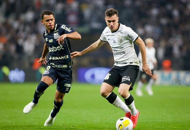 Imagem da noticia Corinthians e Santos fazem jogo truncado e empatam em Itaquera