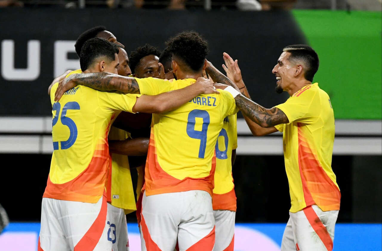 Imagem da noticia Colômbia goleia o México em amistoso nos Estados Unidos