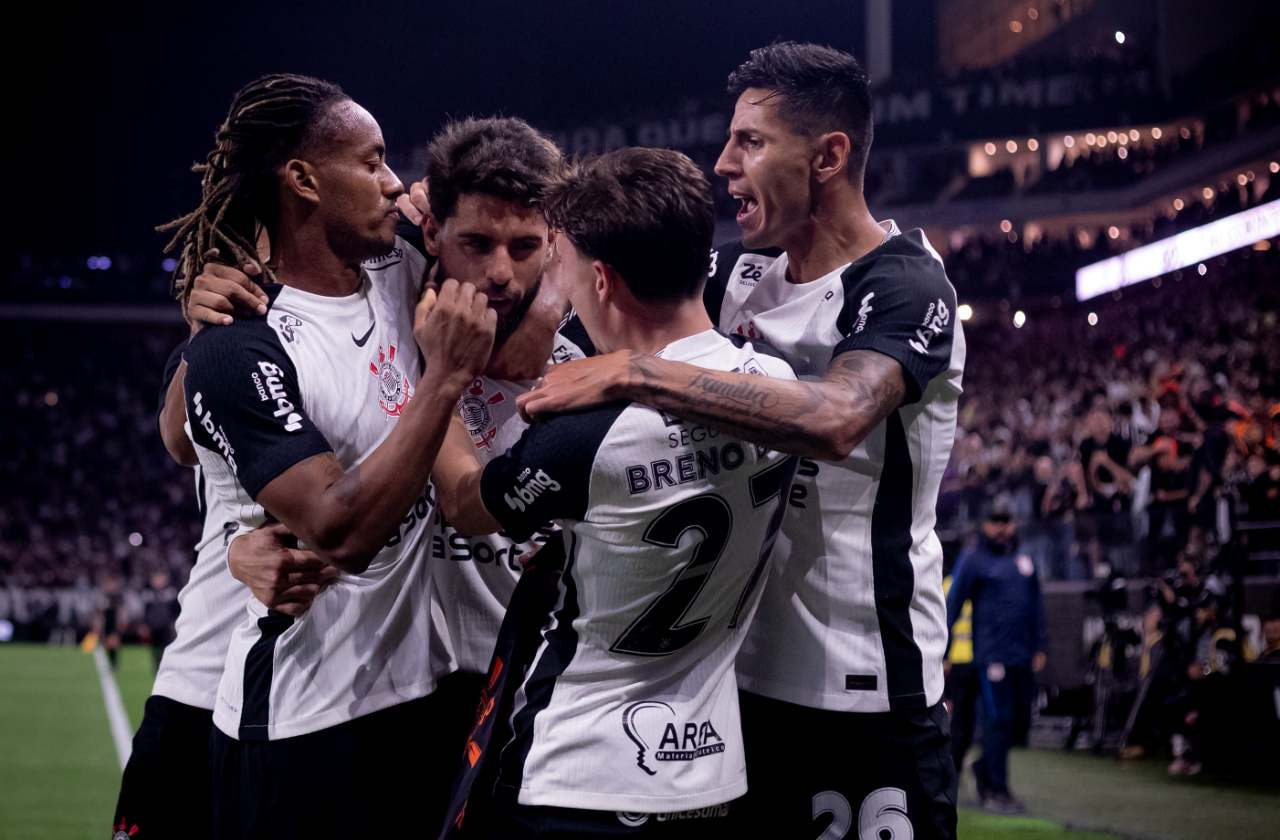 Imagem da noticia Corinthians faz as contas para alcançar vaga na Libertadores pelo Brasileirão