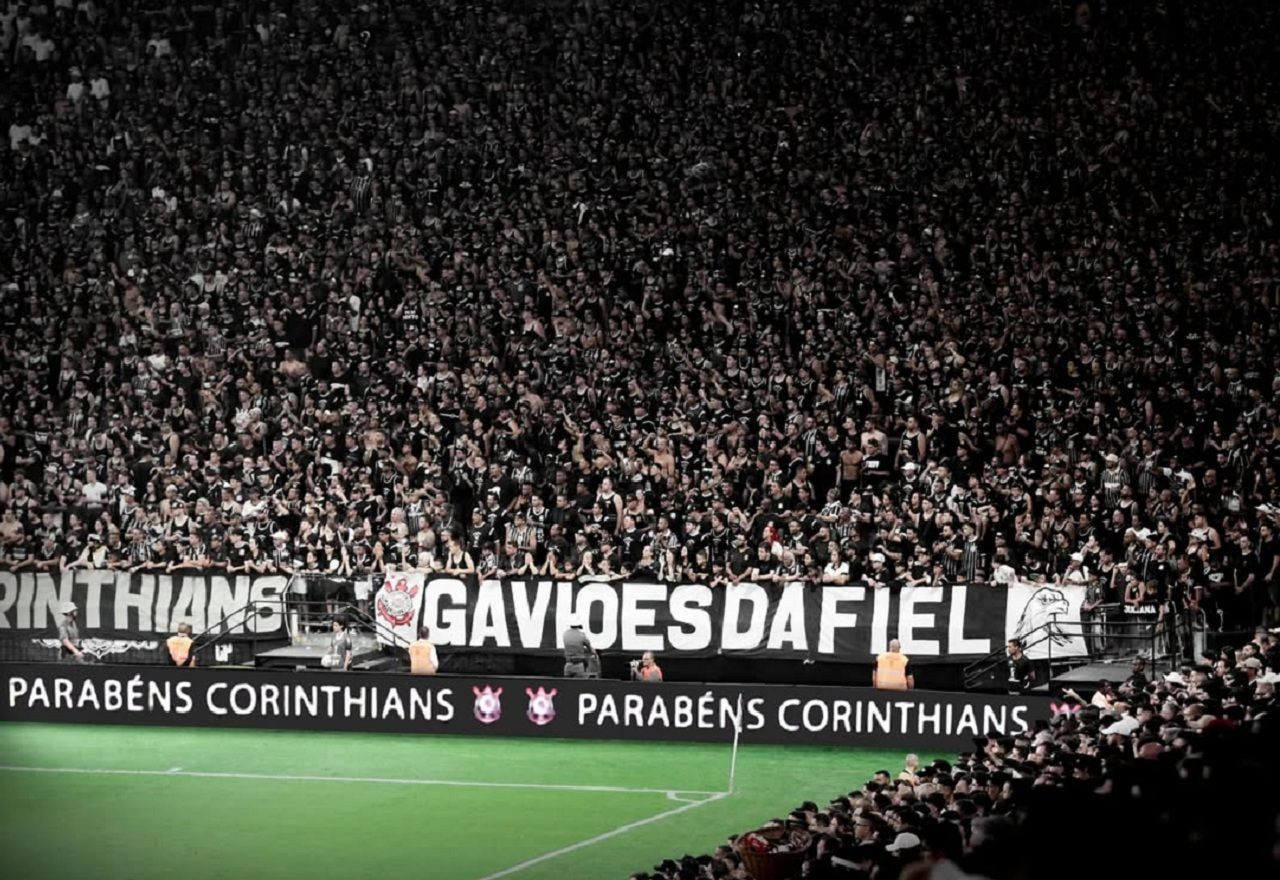 Corinthians emite nota de repúdio por atraso na liberação da torcida no Maracanã 