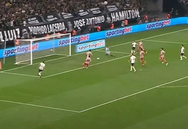 Imagem da noticia Maycon se livra da marcação e quase amplia para o Corinthians