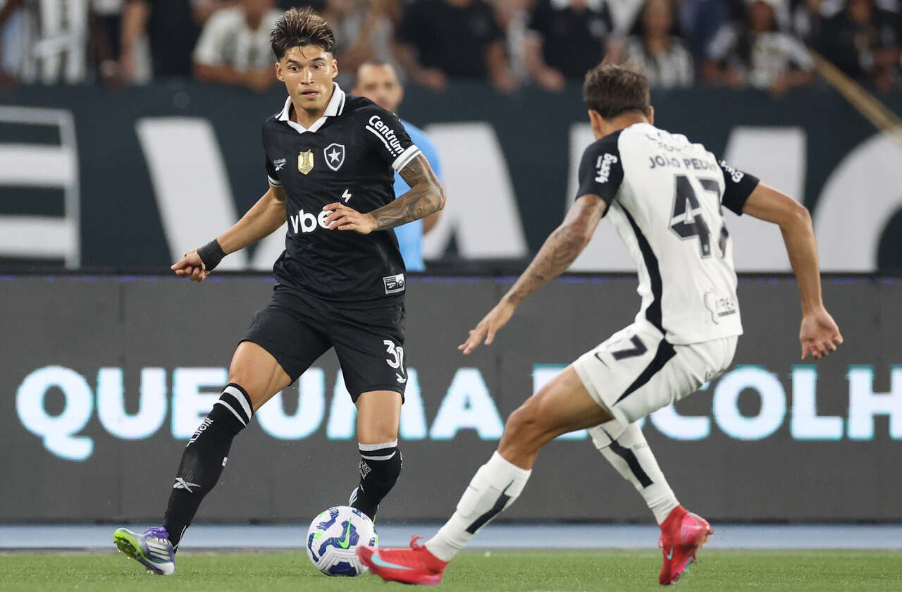 Imagem da noticia Botafogo abre vantagem, mas Corinthians arranca o empate no fim
