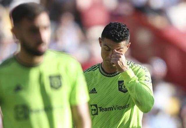 Imagem da noticia Ídolo do Manchester United cobra atitude de Cristiano Ronaldo: "Fale agora"