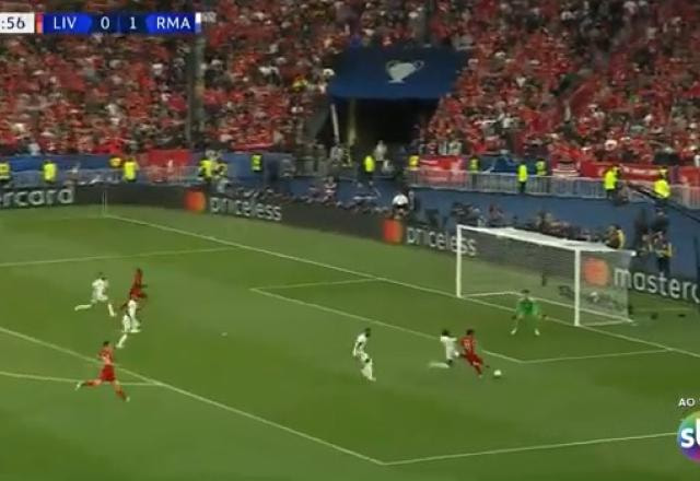 Milagre! Courtois faz outra linda defesa e impede empate do Liverpool
