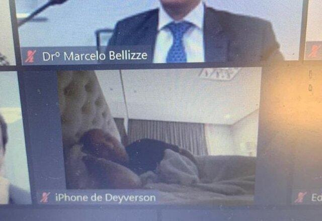 Imagem da noticia Menino Maluquinho: Deyverson fica deitado em cama durante julgamento do STJD