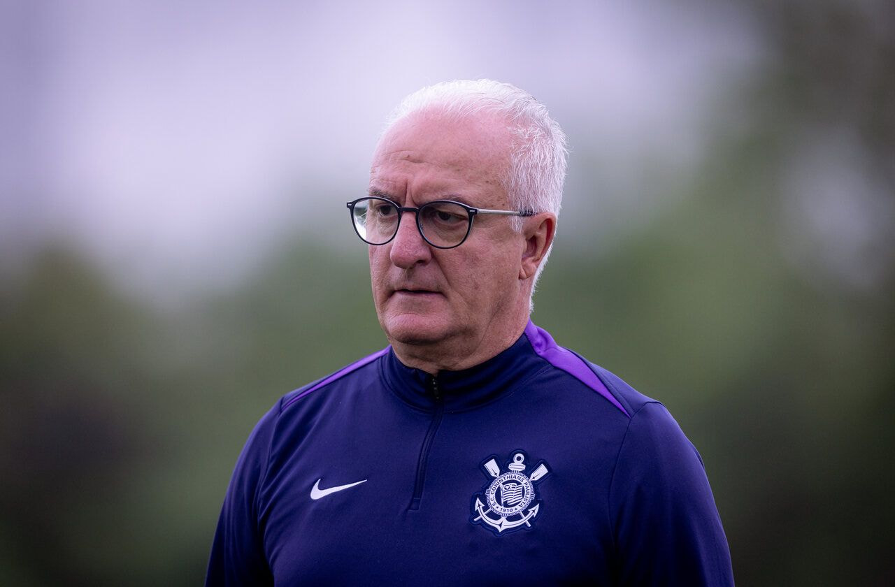 Imagem da noticia Dorival dispara após derrota para o Ceará: "Não estávamos em um dia inspirado"