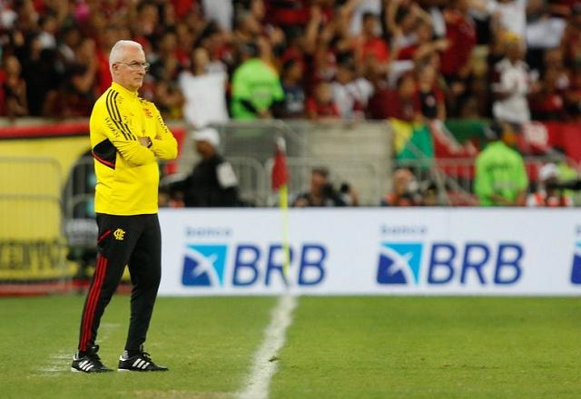Imagem da noticia Venê revela bastidores do Flamengo: "Relatos de que o Dorival chorou"