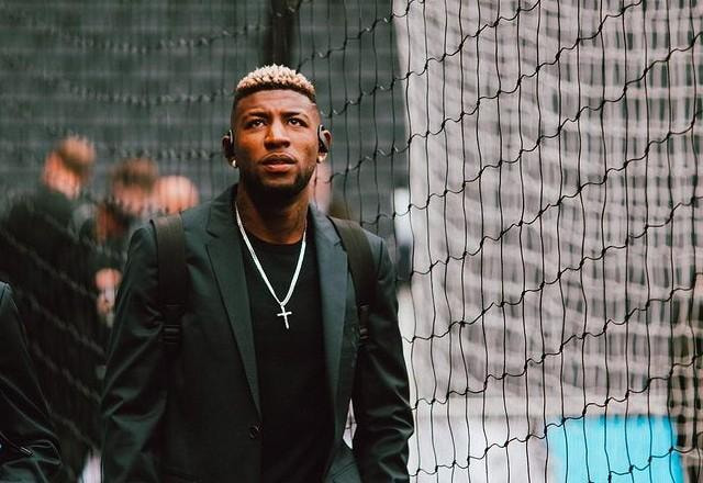 Imagem da noticia Lateral do Tottenham, Emerson Royal sofre tentativa de assalto com troca de tiros
