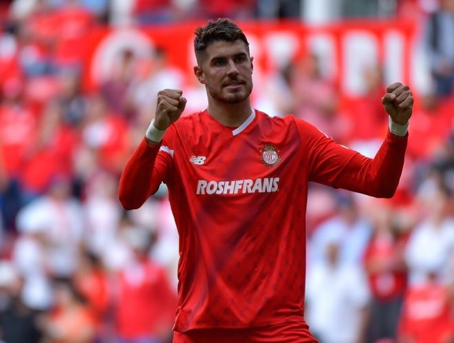 Imagem da noticia Corinthians encaminha contratação do atacante Pedro Raul