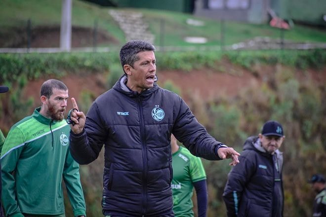 Imagem da noticia Relembre a ascensão meteórica de Thiago Carpini, novo técnico do São Paulo