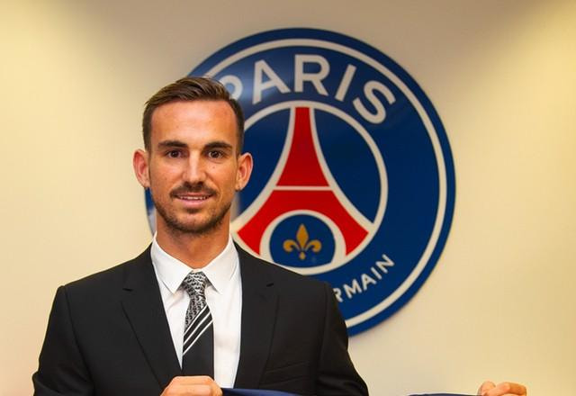 Imagem da noticia PSG anuncia contratação do meia espanhol Fabián Ruiz