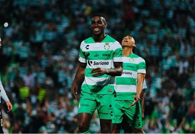 Imagem da noticia Corinthians e Santos Laguna finalizam acordo para contratação de Félix Torres