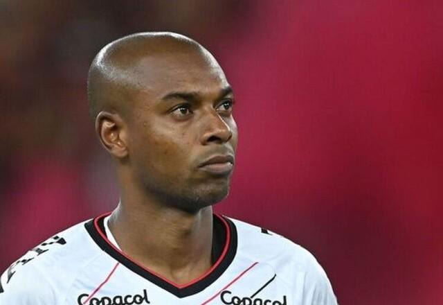 Imagem da noticia Libertadores: Fernandinho pode ter último capítulo por grande título internacional