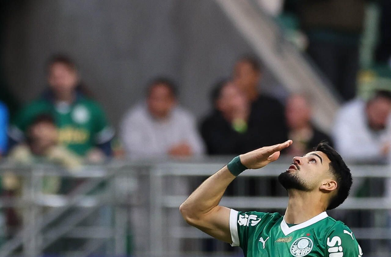 Imagem da noticia Flaco López revela que acordou com barulho de bombas na Academia do Palmeiras