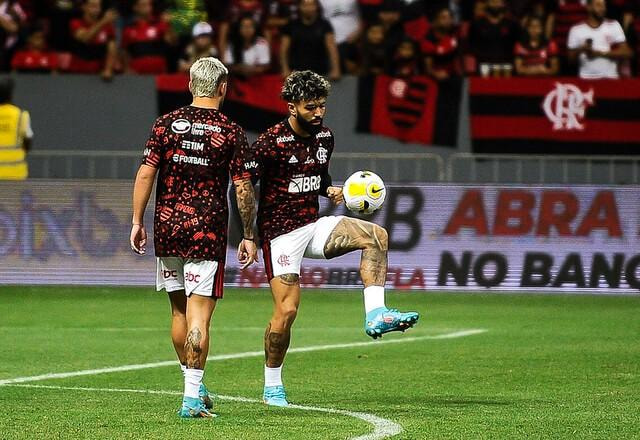 Imagem da noticia Copa do Brasil: Gabigol e Arrascaeta são absolvidos e podem encarar o Athletico-PR