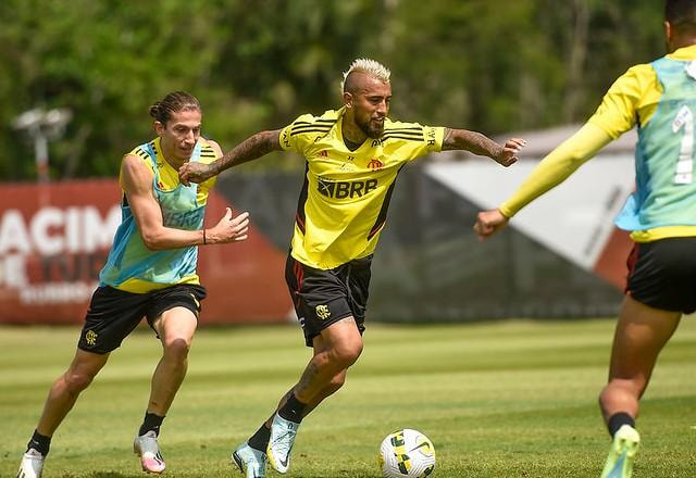 Imagem da noticia Flamengo x Ceará: onde assistir, escalações e desfalques
