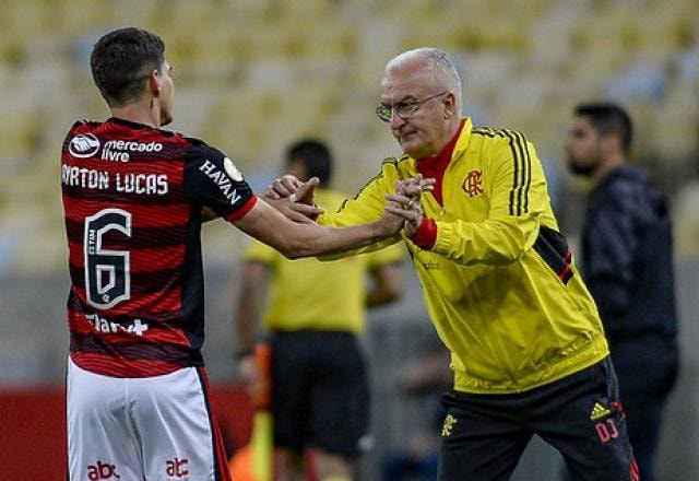 Imagem da noticia Flamengo bate o Cuiabá no Maracanã e se reabilita no Brasileirão