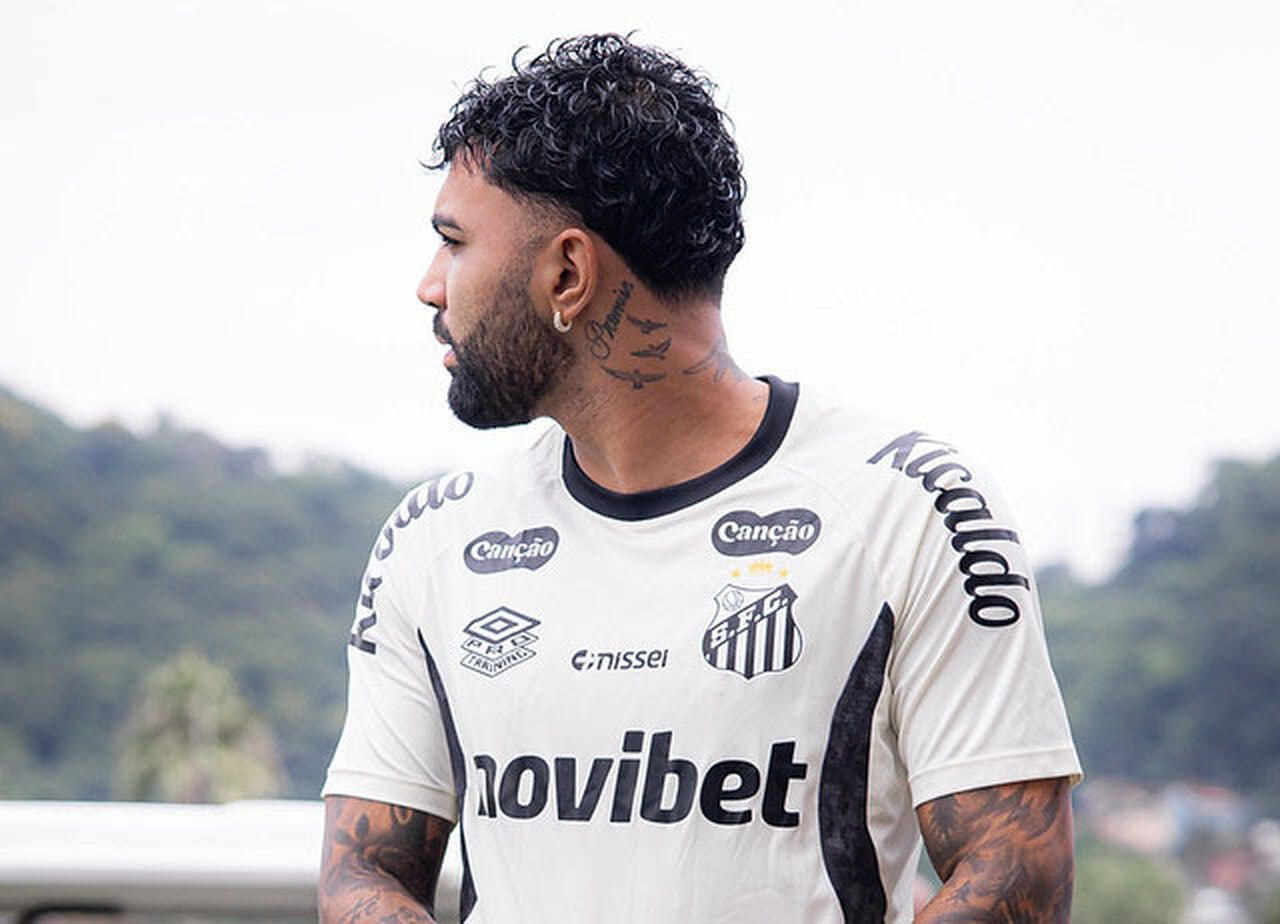 Imagem da noticia Gabigol volta a treinar e deve reforçar o Santos contra o Flamengo