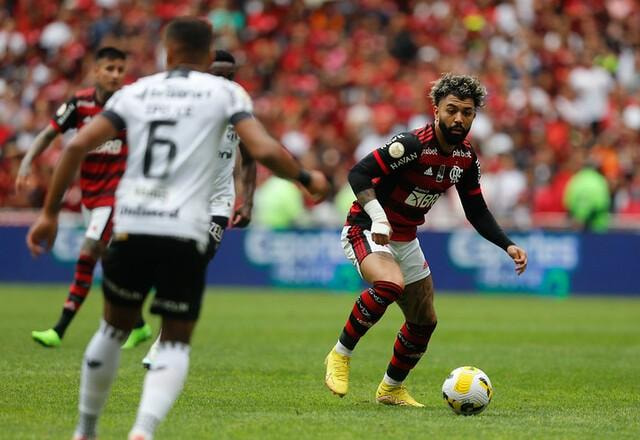 Imagem da noticia Flamengo empata com Ceará e desperdiça chance de diminuir vantagem do Palmeiras