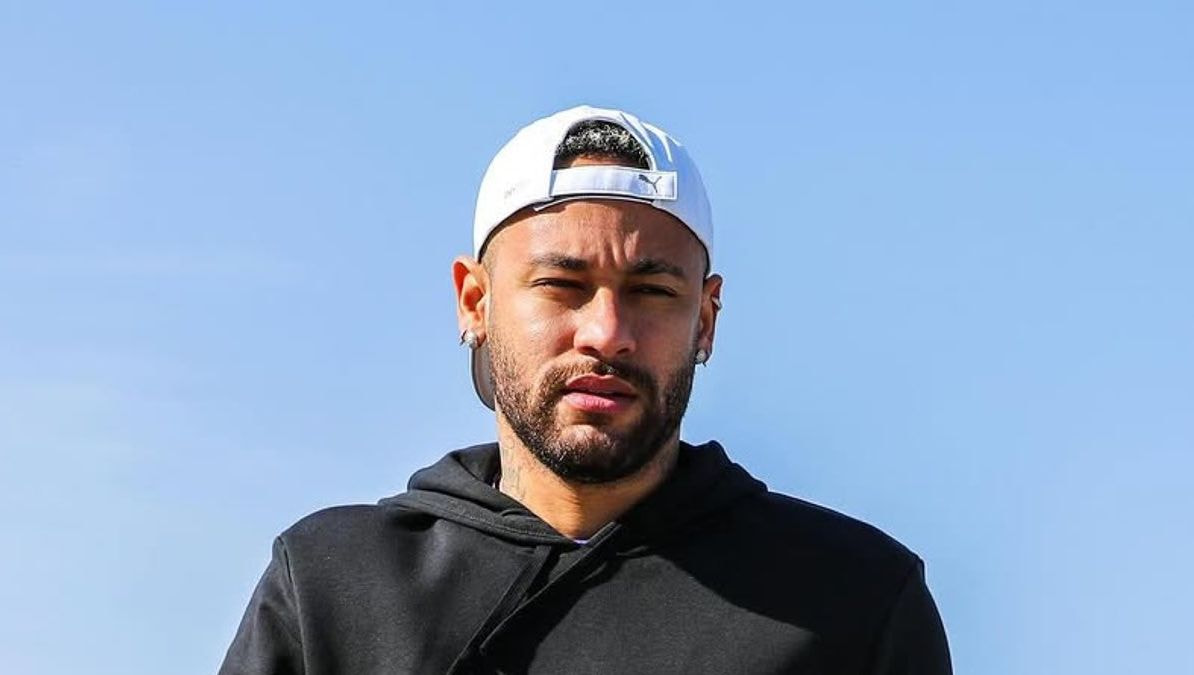 Neymar aparece em vídeo opinando sobre a reforma do CT Rei Pelé