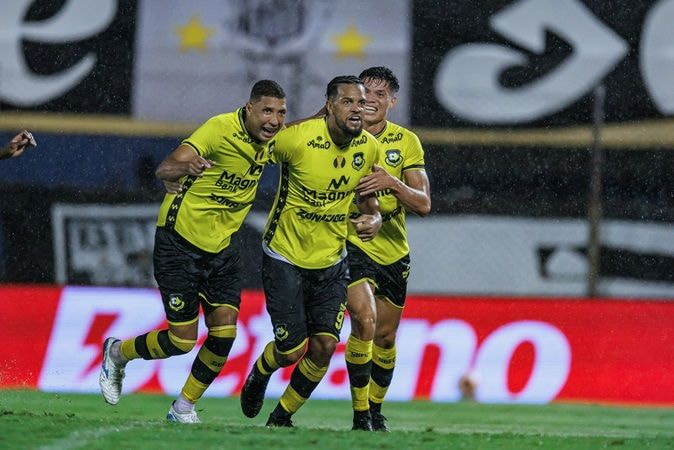 Imagem da noticia Santos perde para o São Bernardo e chega a quatro jogos sem vitória