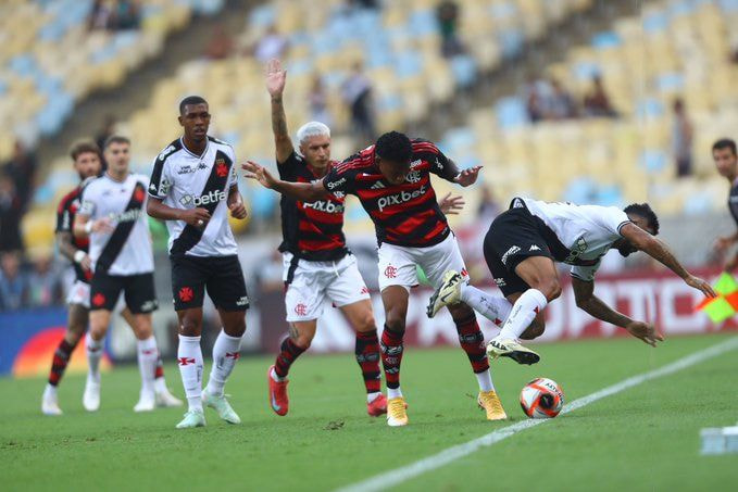 Vasco confirma clássico no Maracanã, mesmo com liminar para jogar em São Januário