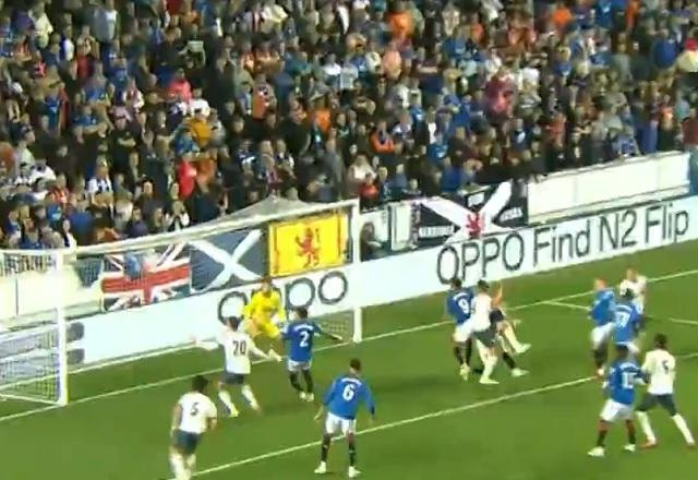 Imagem da noticia Eletrizante! Luuk de Jong deixa tudo igual no placar