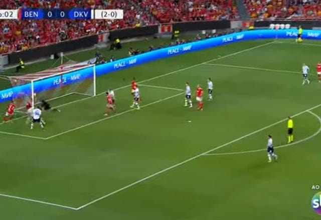 Imagem da noticia David Neres cruza na medida, e Otamendi abre o placar para o Benfica