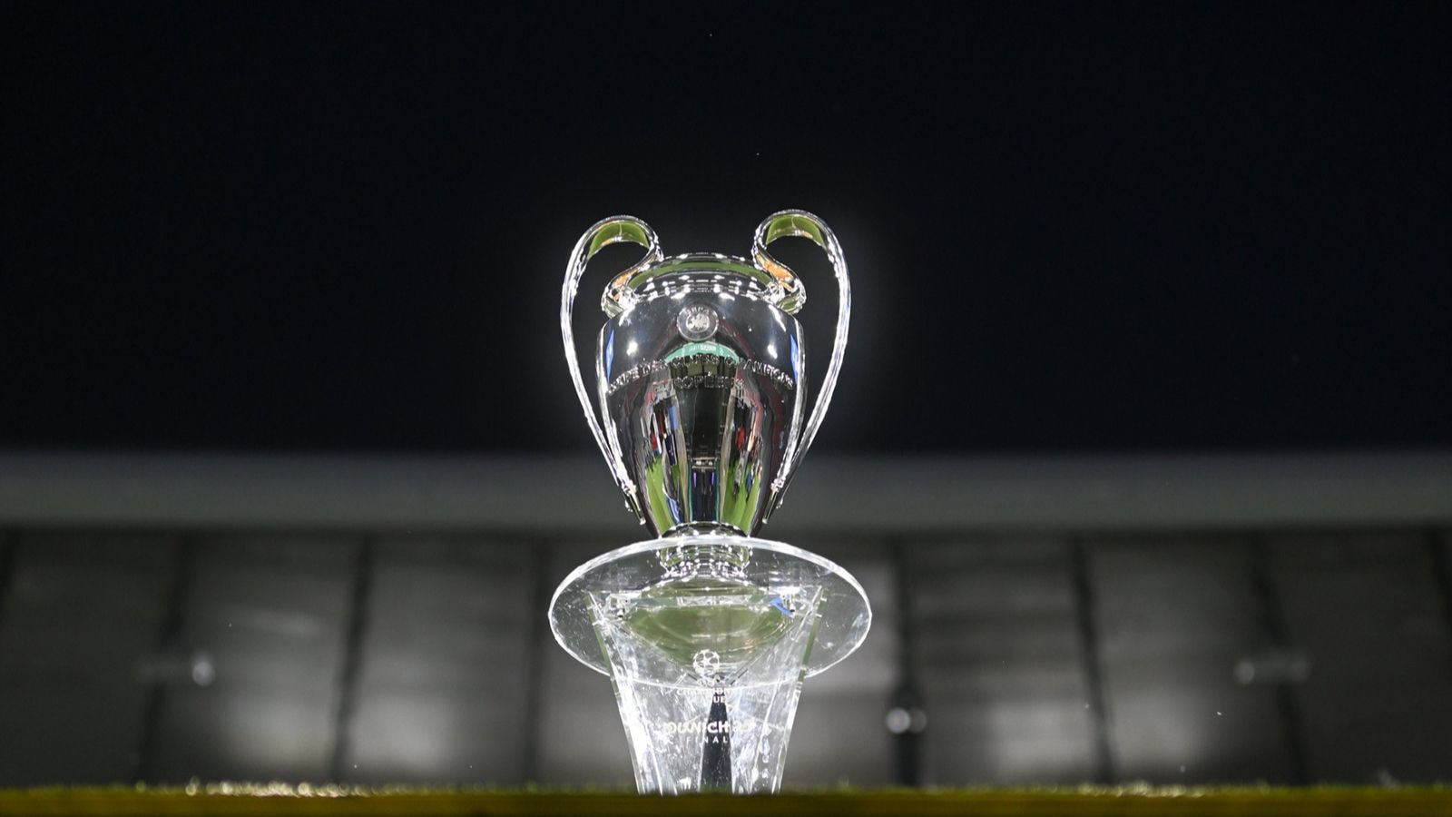 Imagem da noticia UEFA define jogos da fase de liga da Champions; veja todos os confrontos