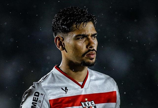 Imagem da noticia Guilherme Madruga ganha prêmio Puskás de gol mais bonito do ano pela Fifa