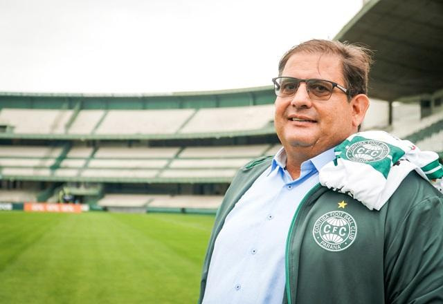 Imagem da noticia Coritiba anuncia contratação de Guto Ferreira após demitir Thiago Kosloski