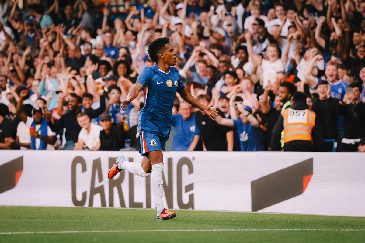 Imagem da noticia Estêvão estreia com gol na vitória do Chelsea sobre o Bayer Leverkusen; assista 