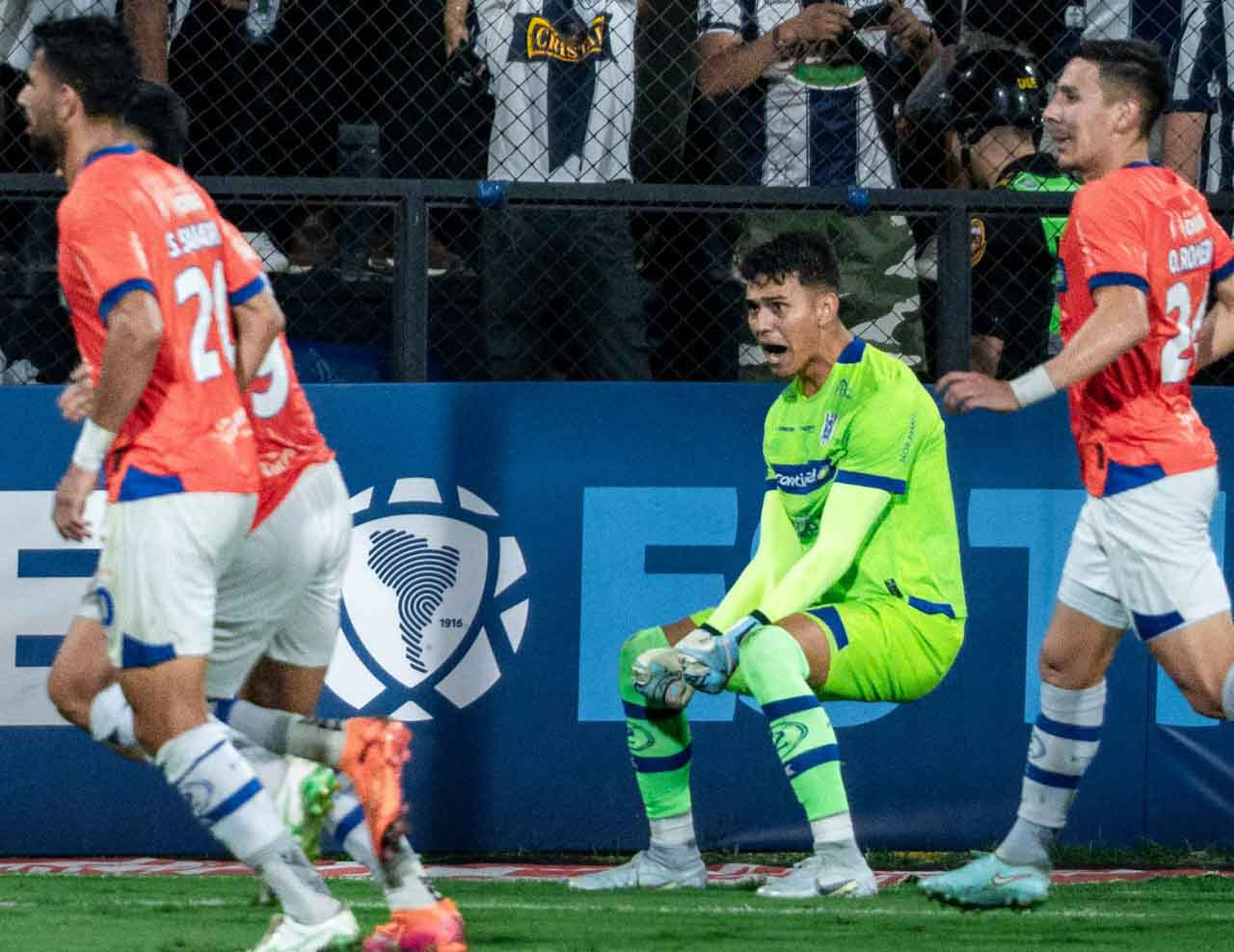 Imagem da noticia 2 de Mayo faz história e elimina Alianza Lima da Libertadores