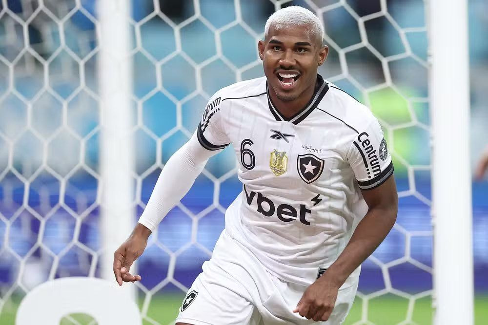 Imagem da noticia Vasco acerta com Cuiabano, do Nottingham Forest