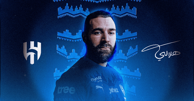 Imagem da noticia Al-Hilal anuncia a contratação do atacante Benzema