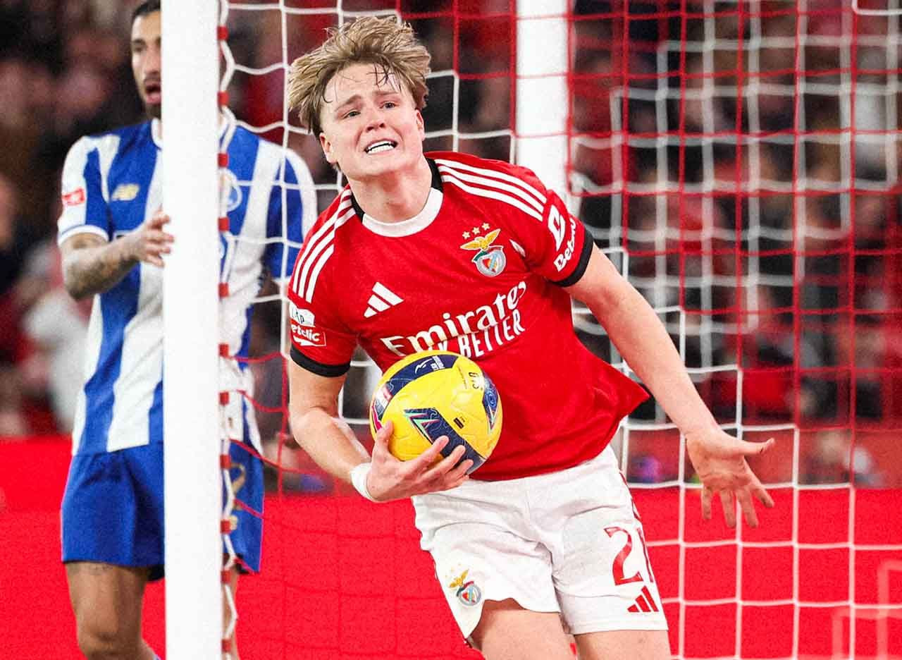 Imagem da noticia Benfica sai atrás, mas busca empate diante do Porto pelo Português