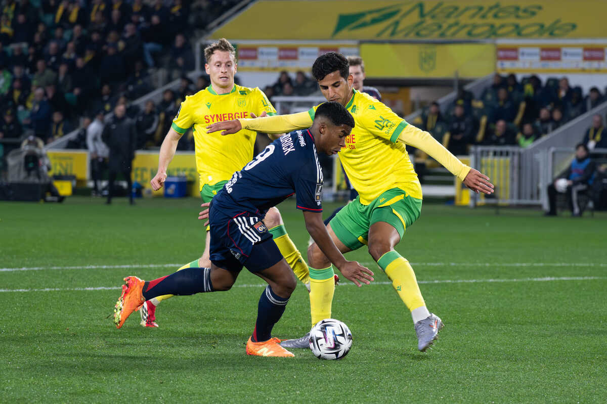 Imagem da noticia Endrick tem chance única, mas desperdiça e é expulso "duas vezes" em vitória do Lyon no Francês