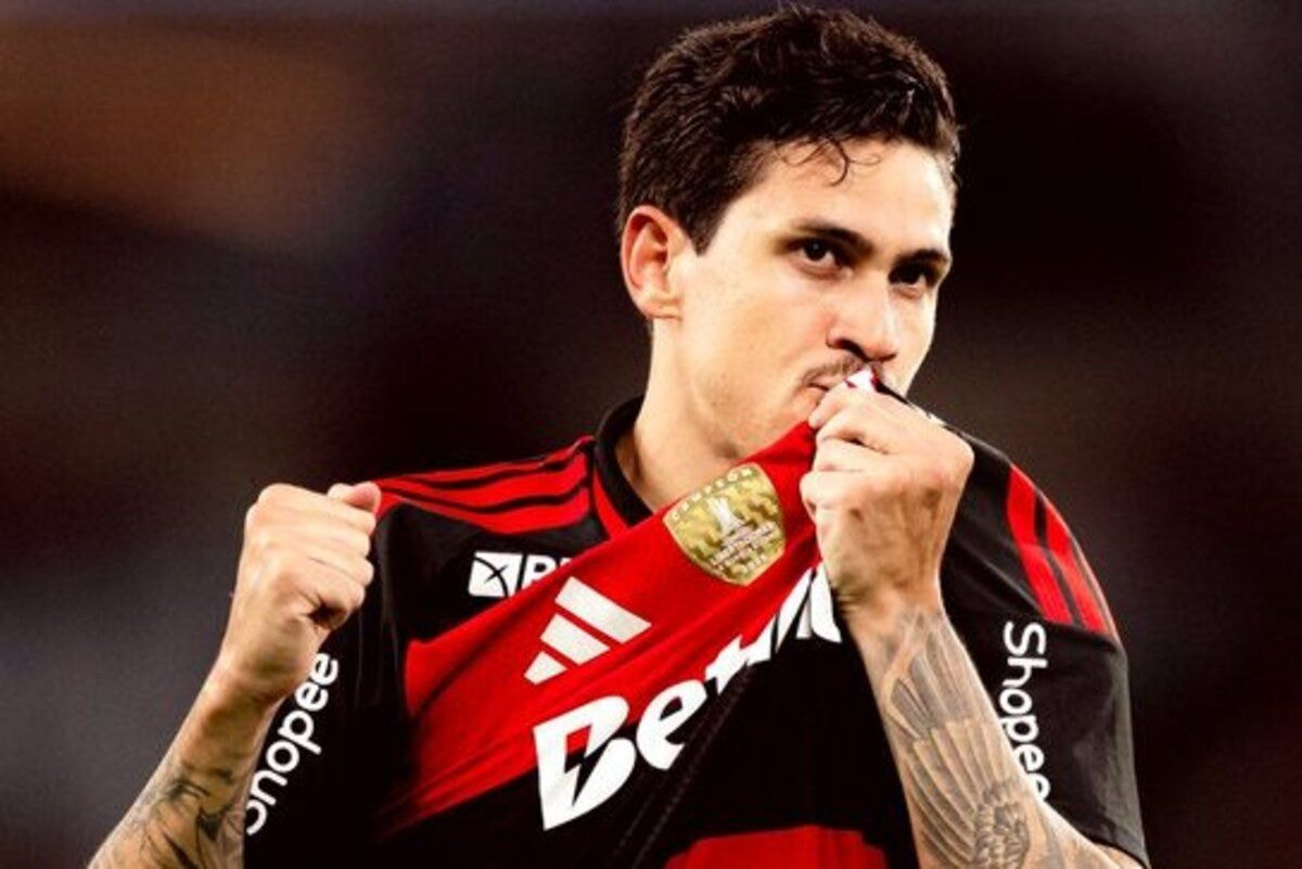 Imagem da noticia Flamengo cumpre obrigação, goleia e avança no Campeonato Carioca