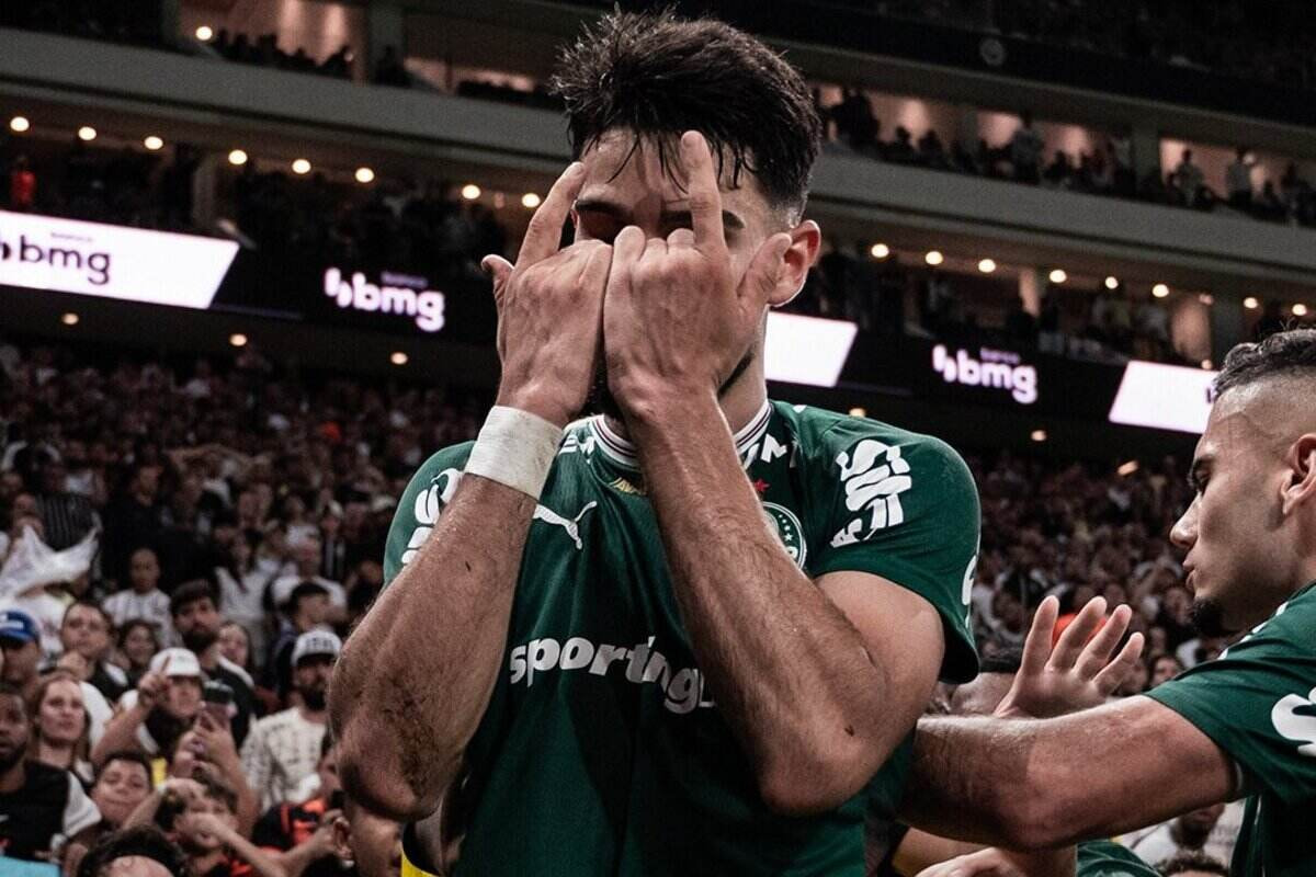 Imagem da noticia Flaco López decide Derby, e Palmeiras bate o Corinthians fora de casa