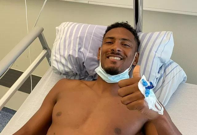 Imagem da noticia Atacante do Borussia Dortmund, Haller realiza cirurgia para retirada de tumor