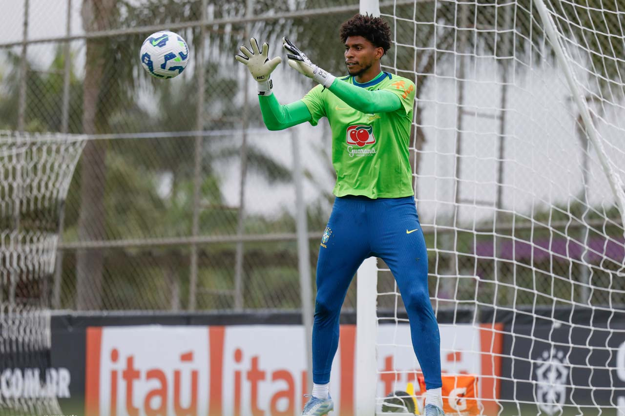 Imagem da noticia Alisson é cortado e Hugo Souza é convocado pela seleção brasileira