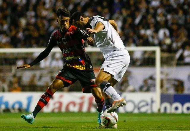 Imagem da noticia VAR de Ituano x Vasco vê "contato acidental" em lance que antecede pênalti