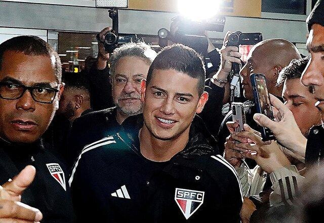 Imagem da noticia James Rodríguez chega ao Brasil com festa da torcida do São Paulo