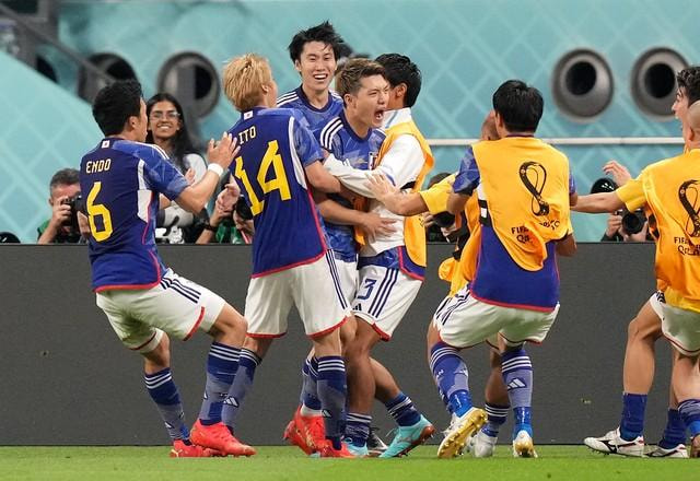 Imagem da noticia Japão vira sobre Alemanha, e zebra passeia na Copa do Mundo pelo 2º dia seguido