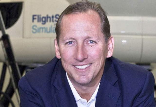 Quem é John Textor, empresário que tem acerto para comprar o Botafogo